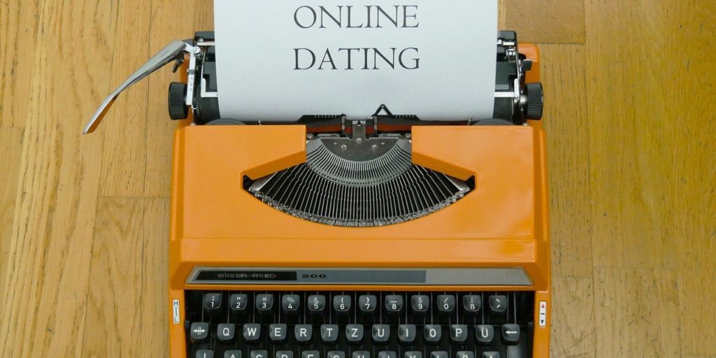 online-dating-4503846_1280-1024×769